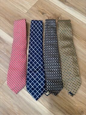 Classic Men's Designer 100% Silk Tie - Red, Navy, Gray, Gold Set